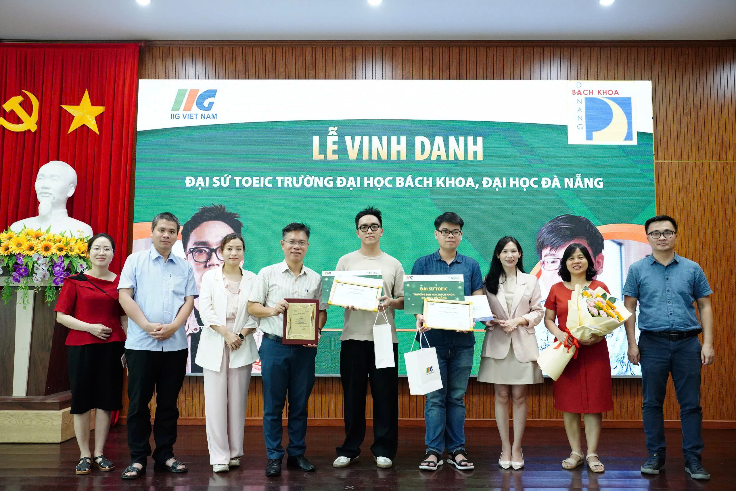 Vinh danh hai Đại sứ TOEIC Trường Đại học Bách khoa, Đại học Đà Nẵng